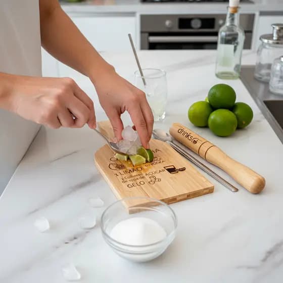 Kit Personalizado Para Caipirinha Tabua De Madeira E Utensilhos