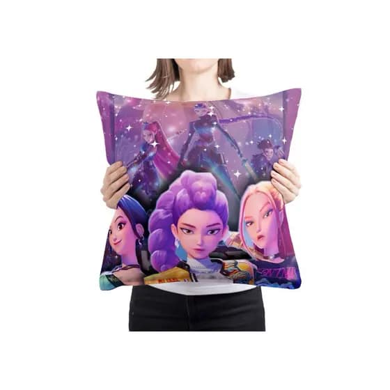 Almofada Decorativa Guerreiras do K-POP Personalizamos com seu nome.