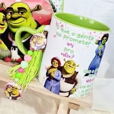 ~~ Shrek e Fiona "O que a gente vai prometer um pro outro?" Votos de Meredith e Derek - Caneca + saquinho + pingente ~~