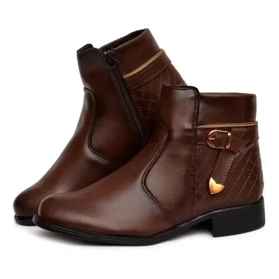 Botinha Feminina Marrom bota marrom cano curto com Zíper couro