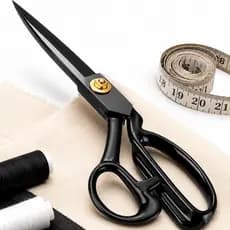 Tesoura Profissional 8” em Aço Inoxidável Ultra Afiada – Corte Preciso, Cabo Ergonômico e Alta Durabilidade para Costura