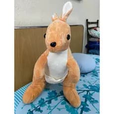 Canguru de pelúcia