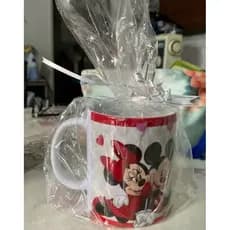 Caneca de Porcelana  Eu e Vc/ Mickey e Minnie