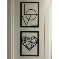Kit 2 Quadros Love Coração Geométrico Amor | Fácil instalação com fita dupla face