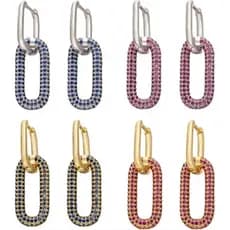 Brincos Femininos Elos Entrelaçados com Microzircônias – Elegância e Brilho na Medida Certa