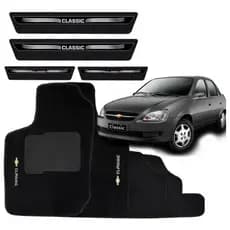 Tapete Automotivo Carpete + Soleira Adesiva Protecao Porta Gm Corsa Classic 2001 até 2016