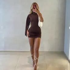 Vestido Curto Tubinho Manga Longa Lateral Blogueira