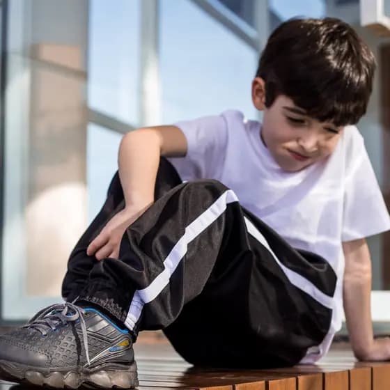 Calça Infantil Jogger Helanca Flanelada Forrada Inverno Quente Confortável Escolar Esportiva 4 ao 16