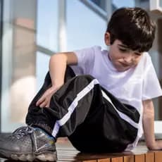 Calça Infantil Jogger Helanca Flanelada Forrada Inverno Quente Confortável Escolar Esportiva 4 ao 16
