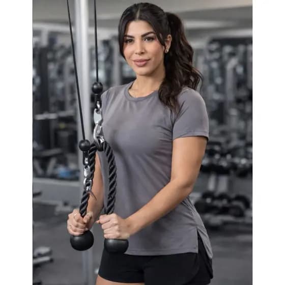 BLUSA FEMININA TAPA BUMBUM ROUPA DE ACADEMIA FEMININA CAMISA FEMININA DE ACADEMIA TAPA BUMBUM BLUSA FEMININA UV