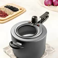 Panela de Pressão Antiaderente com Visor Grande Externo na Tampa 4,5 Litros MTA