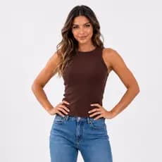 REGATA FEMININA MARROM RIBANA PREMIUM | BLUSA BÁSICA  P AO G2