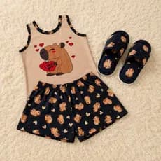 kit 1 pijama feminino + 1 pantufa feminina infantil da capivara chinelo de quarto baby dool regatinha bege