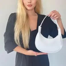 Bolsa Meia Lua Feminina – Design Elegante para Dia a Dia e Ocasiões Especiais