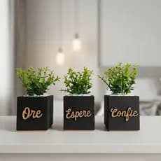 Kit 03 Vasinhos Decorativos com Plantinhas Artificiais Ore Espere Confie – Decoração Casa