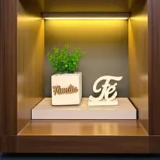 Kit Decorativo Vasinho com Plantinha Artificial + Letreiro Família Fé – Decoração Casa Sala