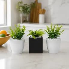 Kit 3 Mini Vasos Decorativos com Plantas Artificiais Pedrinhas Fixas – Decoração Sala Quarto Escritório Banheiro