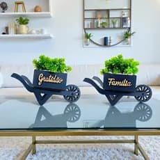 Carrinho Decorativo MDF com Plantinhas Artificiais – Jesus Gratidão Família Decoração
