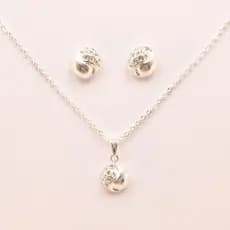 Conjunto Colar e Brinco Banhado a Prata Detalhe em Strass