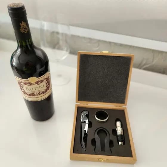 Estojo de Vinho MDF Com 4 Peças Personalizado Brinde Presente