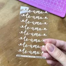Cartela Adesivo DTF UV - Palavra "TE AMO" (08 un) em BRANCO Ref. DT020 Namorados  - 1 a 5 cartelas