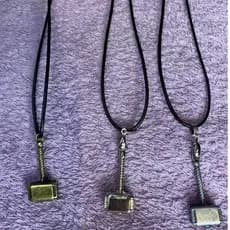 Colar Martelo do Thor Mjolnir | Marvel - Geek
