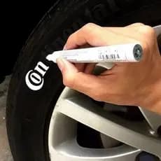 Caneta Pinta Pneus Soft99 Tire Maker Branca 8ml