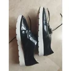 sapato Oxford verniz preto 39