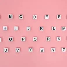 Pingente Letras Love Grey para Caderno Inteligente - QuinCI LikeU Quadrado Preto