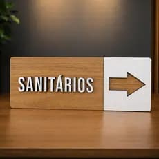 Placa de Sinalização em MDF Sanitários com Seta para Direita/Esquerda 25x9cm Alto Relevo