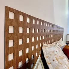 Kit Até 10 Painel Decorativo Vazado MDF Autocolante Estilo Madeira Nobre Muxarabi 30x30cm