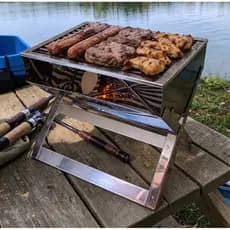 Churrasqueira De Inox Dobrável Portátil A Carvão - Maleta pronta entrega, ideal para viagens, camping,pesca