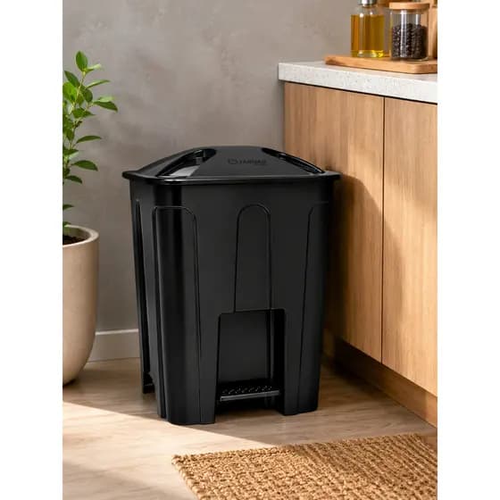 Lixeira Com Pedal e Tampa 15 Litros Plastico Reforçado Banheiro Cozinha Sala