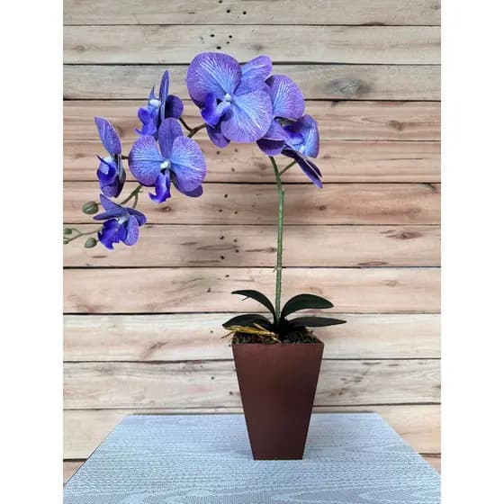 Arranjo artificial orquideas pintadinha rajada vaso madeira