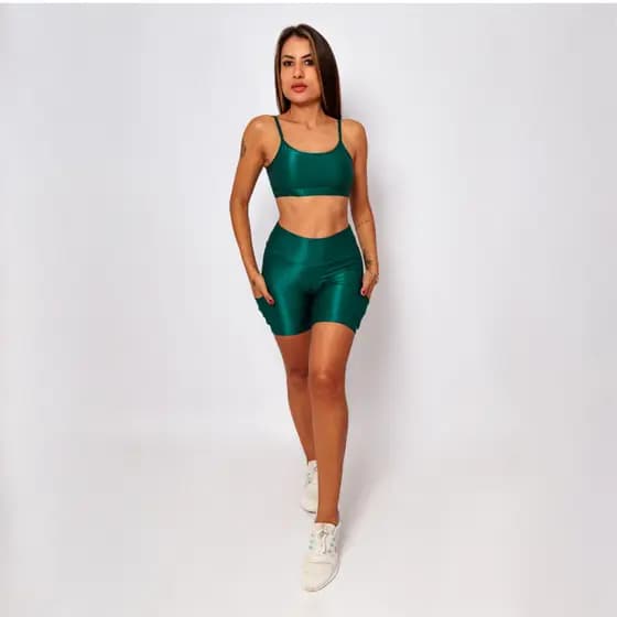 Conjunto Fitness Feminino Top Fita Costas Abertas + Bermuda com Bolso Meia Coxa Poliamida Premium