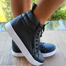 Bota Feminina Preta Estilo Academia Com Solado De Borracha Anti-derrpante. Tenis Feminino Academia.