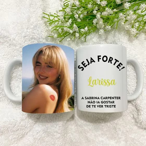 Caneca personalizada Sabrina Carpenter -com seu nome