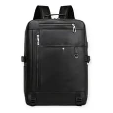Mochila LukeSports Unissex Executiva de Couro Sintético – Compartimento Amplo, Múltiplos Bolsos e Design Minimalista