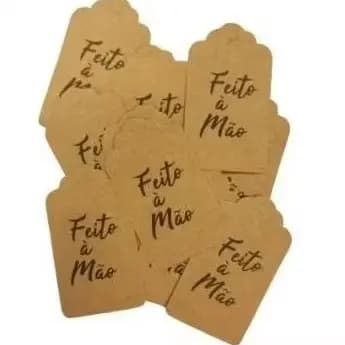 Tag Decorativa Kraft com Furo - Feito á Mão -25 unidades