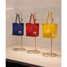 Suporte bolsa Expositor de Balcão com regulagem de altura Cor Branco, Preto , Dourado , Rosé gold e Cromado