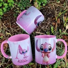 Caneca de Porcelana Personalizada Stitch com a Letra do nome Masculino e Feminino Modelo Novo