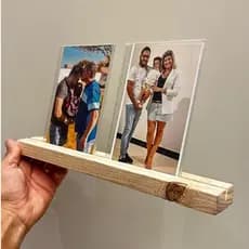 Porta Retrato Personalizado 10x15 Acrílico Transparente com Suporte de Madeira Rústica