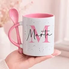 Caneca de Porcelana Personalizada com Colher - Inicial e Nome Escrito, Fotos, Frases, Imagens - Presente Lindo Exclusivo