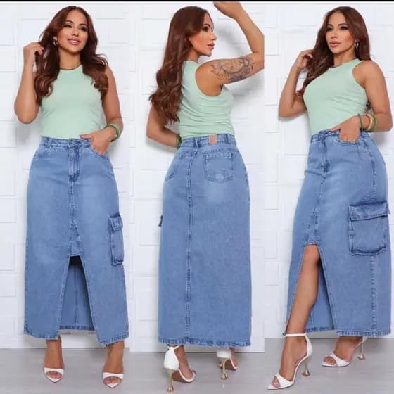 Saia Longa Jeans Com Fenda Na Frente e Bolso Cargo Lateral