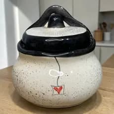 Saleiro Pequeno De Cerâmica Preto Decorado a Mão Decoração Cozinha Saleiro De Parede