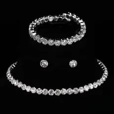 Moda 4Pcs/Set Conjunto De Jóias De Cristal Feminino Pulseira De Encanto Cavilha Brinco De Zircônio Branco Necklace .