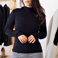 Blusa de Manga Comprida Feminina Cacharrel Gola Alta Com Detalhe Na Manga