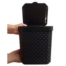 Lixeira de Pia Rattan com Tampa Preta 5 LT.