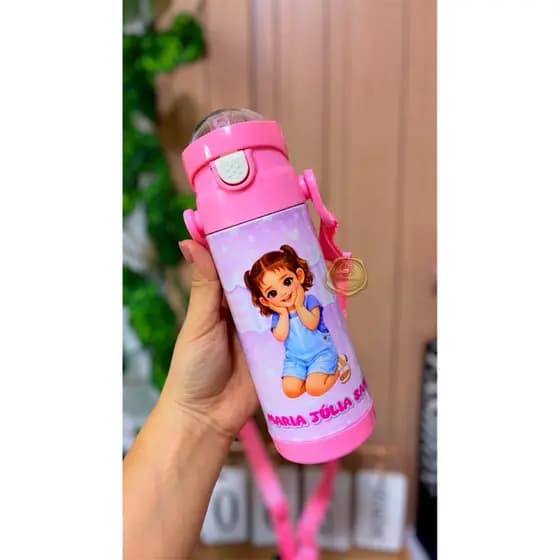 Garrafa térmica infantil personalizada com caricatura infantil. Garrafinha térmica infantil menina.