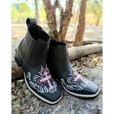 Botina Bota Country Texana Feminina Bico Quadrado Preta Bordado
